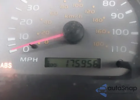 2001 Toyota Sequoia Sr5 V8 from USA, damaged, VIN 5TDBT44A51S017594